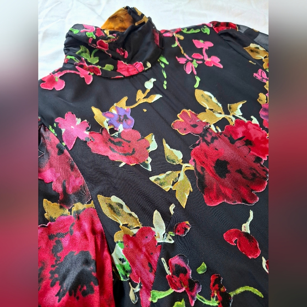 Lulus NWT Black Floral Maxi Dress Romantic High Neck Long Sleeve Slit